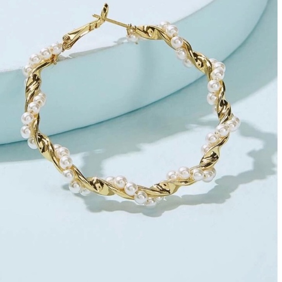 Pearl Hoop Spiral Earrings 🧚 - Picture 4 of 7